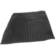 Drenážna rohož z plastu s výstupkami