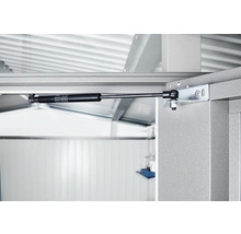 Detailný záber plynovej vzpery na kovovom ráme