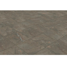 Podlahová krytina zo štvorcových dlaždíc s mramorovou štruktúrou