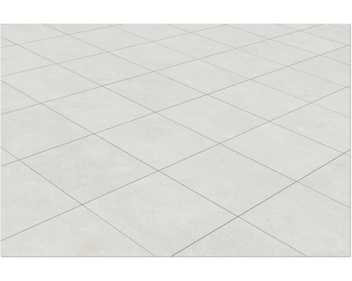 Dlaždicová podlaha so štvorcovými, svetlými dlaždicami a škárami