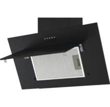 Čierny digestor s kovovým tukovým filtrom