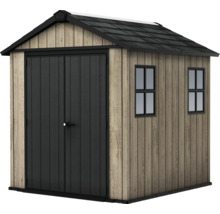 Záhradný domček s dvojkrídlovými dverami a oknami