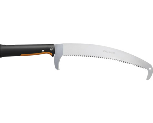 Fiskars záhradná pílka so zahnutým pílovým listom a čiernou rukoväťou