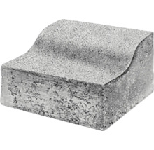 Sivý obrubník trávnika so zaoblenou hranou