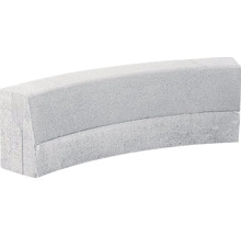 Zakrivený obrubník z betónu