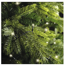 Detail vianočného stromčeka s osvetlením