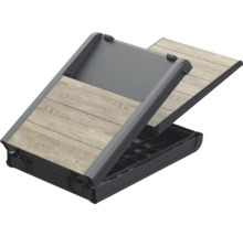 Schody pre psov so stupňami imitujúcimi drevo