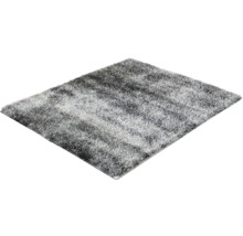 Kusový koberec s vysokým vlasom so vzorom