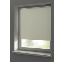 Okno s manuálnou roletou na tienenie