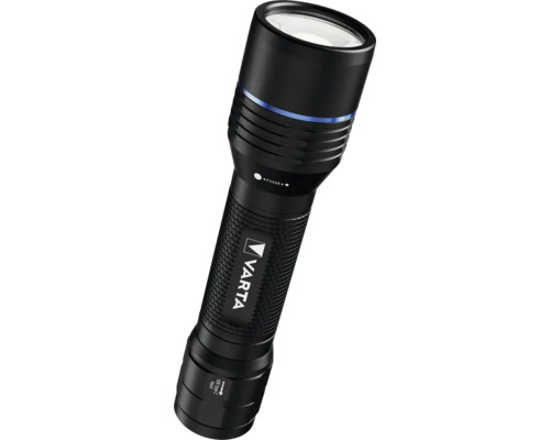 LED baterka VARTA F30R IP67 1500lm čierna Čierna LED baterka Varta s funkciou zaostrovania a USB Type C konektorom