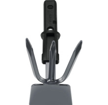 Zemná kotva z kovu s tromi hrotmi a plastovou rukoväťou