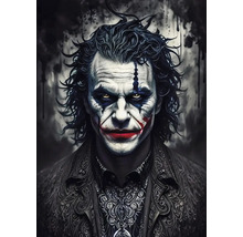 Portrét osoby s klaunským mejkapom, ktorá má na sebe zdobenú bundu