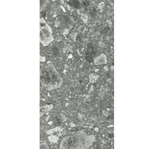 Detail šedej porcelánovej dlaždice s kamenným dekorom