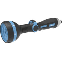 Záhradný postrekovač s rôznymi druhmi prúdu