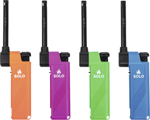 Štyri zapaľovače v rôznych farbách