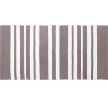 Koberec s pruhovaným vzorom