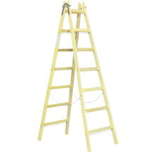 Drevený rebrík s priečkami a bezpečnostnou reťazou