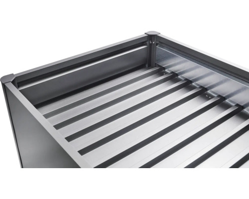 Kovový výsuv s lamelovým dnom do skríň