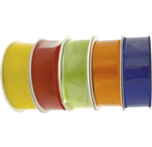 Viacfarebná stuha na cievkach