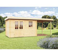 Záhradný domček z dreva s prístavbou na trávniku