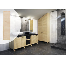 Kúpeľňa so skrinkou s umývadlom, zrkadlom, policou a sprchou zo svetlého dreva