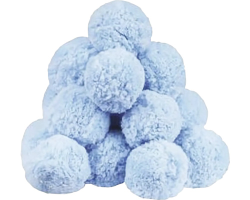 Hromada dekoratívnych snehových gúľ