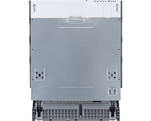 Pohľad zozadu na umývačku riadu, zobrazujúci podrobnosti o inštalácii