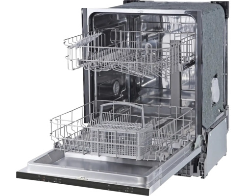 Otvorená umývačka riadu s košíkmi na príbory a košmi na riad