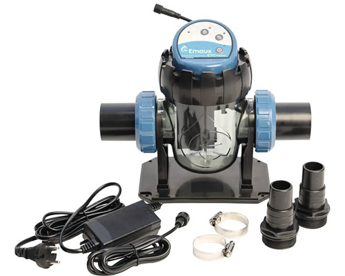 Zariadenie na slanú elektrolýzu pre bazény s príslušenstvom