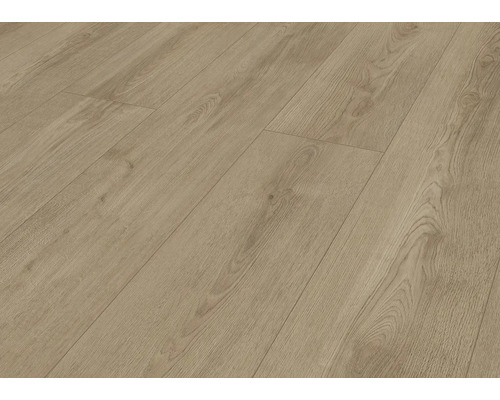 Svetlá laminátová podlaha so vzhľadom dreva