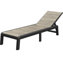 Drevené ležadlo s nastaviteľným operadlom