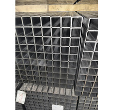 Stoh hranatých kovových rúrok