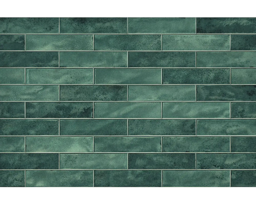 Obdĺžnikové obkladačky usporiadané vo vzore tehlovej steny