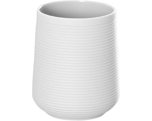 Biely keramický kvetináč s vrúbkovaným povrchom