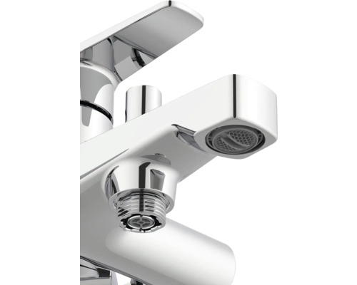 Detailný záber vodovodnej batérie pre umývadlo