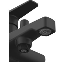 Čierna vodovodná batéria na montáž