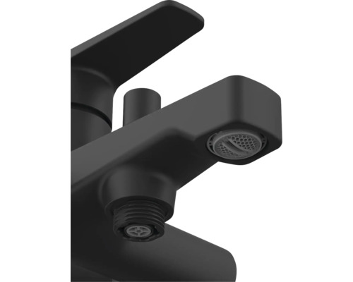 Čierna vodovodná batéria na montáž