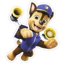 Samolepka s Chasem, nemeckým ovčiakom z Labkovej patroly, v policajnej uniforme a megafónu