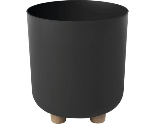 Plastový kvetináč s drevenými nožičkami