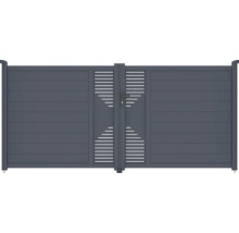 Sivá záhradná bránka s horizontálnymi lamelami a ozdobnými výrezmi