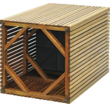 Drevený box s lamelovou štruktúrou na vonkajšie skladovanie