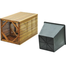 Drevený kvetináč s plastovou vložkou