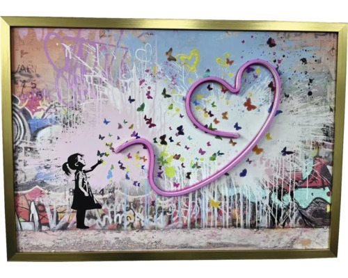 Obraz v ráme s motívom dievčaťa, srdca a motýľov