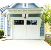 Garáž s LED vonkajším svetlom a detektorom pohybu