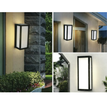 Viaceré pohľady na obdĺžnikové vonkajšie nástenné svietidlo