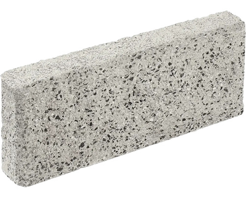 Sivá dlažobná kocka