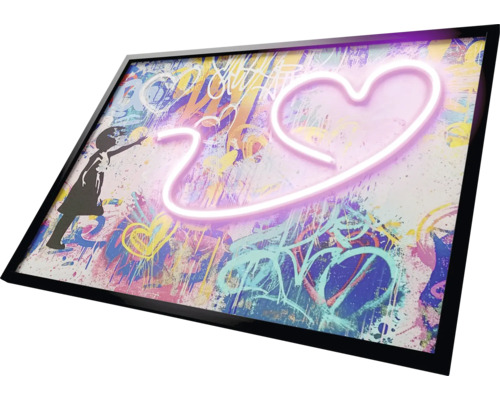 Dekoratívny obraz s graffiti a neónovým srdcom v ráme