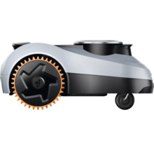 Robotická kosačka na trávu, bočný pohľad