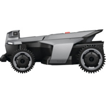 Sivá robotická kosačka s veľkými kolesami