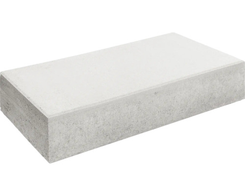 Sivá betónová dlažobná kocka